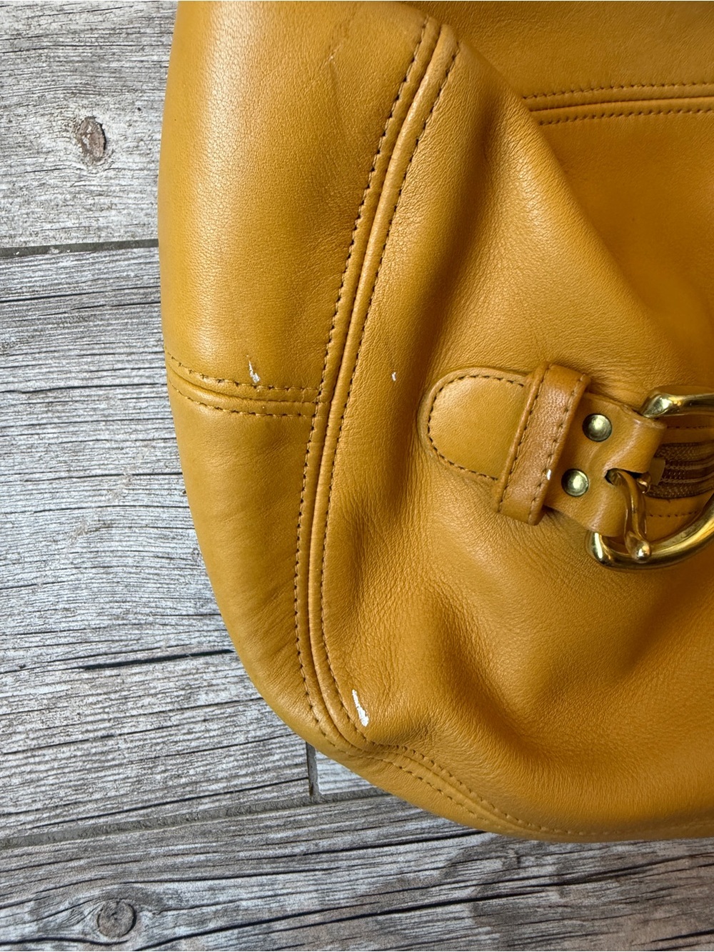 VTG Coach SOHO Sling | No. 4160 | Buttery Chamois | 1997 | Gently Loved - Picture 8 of 15
